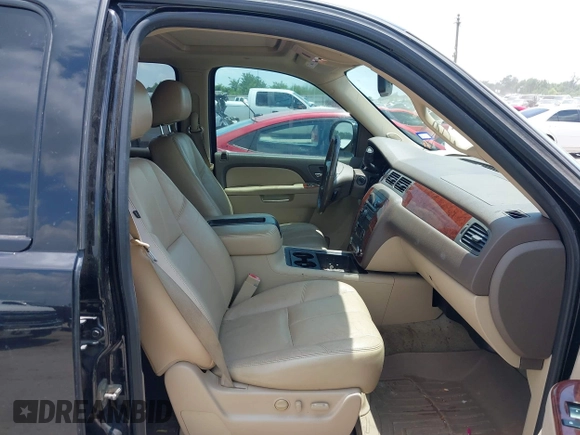 2011 Chevrolet Tahoe LT with VIN 1GNSCBE08BR391781, listed as a IAAI auction lot 42387512 with 169,257 mi miles and . Bid and sale history available at DreamBid. Image 5.