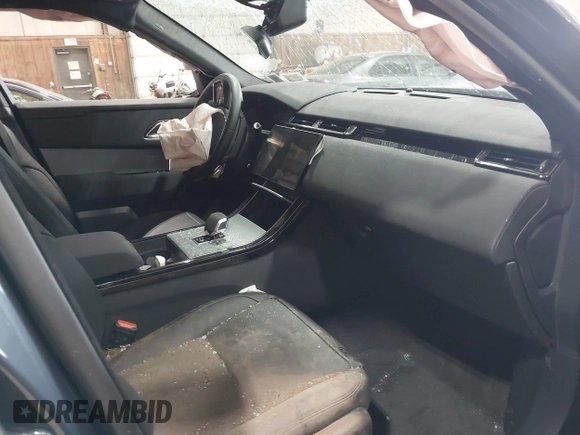 2025 Land Rover Range Rover Velar S with VIN SALYJ2EX4SA811596, listed as a IAAI auction lot 42052565 with 645 mi miles and . Bid and sale history available at DreamBid. Image 5.
