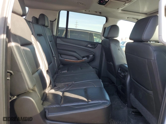 2020 Chevrolet Suburban Premier with VIN 1GNSKJKJXLR123259, listed as a Copart auction lot 46434524 with 118,367 mi miles. Bid and sale history available at carsss.com. Image 11.