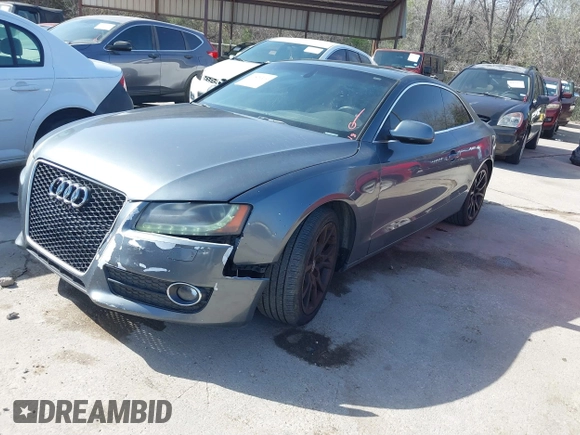 2012 Audi A5 Premium Plus z VIN WAULFAFR2CA003887, wystawiony jako IAAI lot #41829309 z przebiegiem 120 489 mil mil oraz . Historia ofert i sprzedaży dostępna na DreamBid. Obrazek 2.