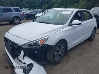 2018 Hyundai Elantra z VIN KMHH35LE6JU018653, wystawiony jako IAAI lot #42619829 z przebiegiem 58 726 mil mil oraz . Historia ofert i sprzedaży dostępna na DreamBid. Obrazek 17.
