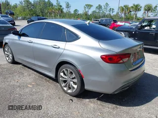 2016 Chrysler 200 S z VIN 1C3CCCBG2GN134512, wystawiony jako IAAI lot #41882817 z przebiegiem 90 124 mil mil oraz . Historia ofert i sprzedaży dostępna na DreamBid. Obrazek 3.