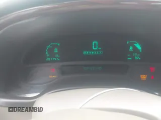 2003 Cadillac DeVille z VIN 1G6KD54Y33U168709, wystawiony jako IAAI lot #42197430 z przebiegiem 287 747 mil mil oraz . Historia ofert i sprzedaży dostępna na DreamBid. Obrazek 7.