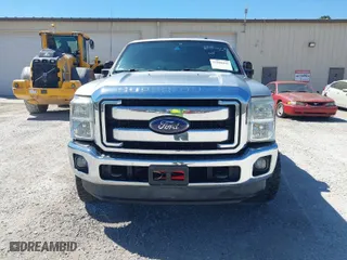 2015 Ford Super Duty F-250 SRW Lariat with VIN 1FT7W2B66FEB30208, listed as a IAAI auction lot 41886202 with 195,610 mi miles. Bid and sale history available at carsss.com. Image 6.