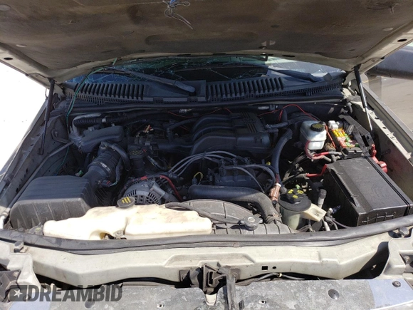 2006 Ford Explorer XLT z VIN 1FMEU63E36UB58656, wystawiony jako Copart lot #46475403 z przebiegiem 171 415 mil mil oraz Nie do naprawy • Non repairable. Historia ofert i sprzedaży dostępna na DreamBid. Obrazek 12.