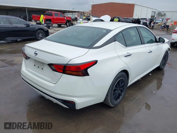 2020 Nissan Altima S with VIN 1N4BL4BVXLC139349, listed as a IAAI auction lot 41503655 with 110,058 mi miles and . Bid and sale history available at DreamBid. Image 4.