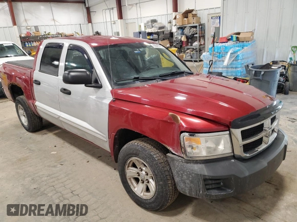 2008 Dodge Dakota SXT z VIN 1D7HW38K38S543504, wystawiony jako Copart lot #43649515 z przebiegiem 181 394 mil mil oraz Nie do naprawy • Non repairable. Historia ofert i sprzedaży dostępna na DreamBid. Obrazek 4.