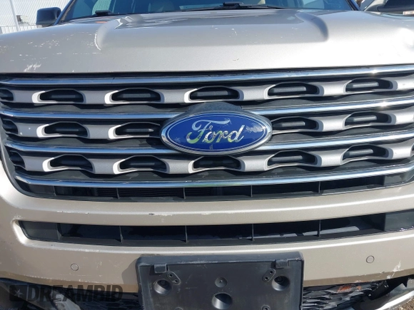2017 Ford Explorer XLT z VIN 1FM5K7D89HGD85422, wystawiony jako IAAI lot #41787616 z przebiegiem 32 068 mil mil oraz . Historia ofert i sprzedaży dostępna na DreamBid. Obrazek 21.