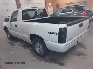 2002 Chevrolet Silverado 1500 LS with VIN 1GCEK14T02Z120888, listed as a IAAI auction lot 41504133 with 131,667 mi miles. Bid and sale history available at carsss.com. Image 3.