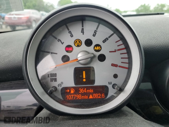 2008 MINI Hardtop S with VIN WMWMF735X8TT93951, listed as a Copart auction lot 57255895 with 107,798 mi miles and Clean Title. Bid and sale history available at DreamBid. Image 9.