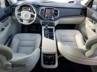 2020 Volvo XC90 Momentum with VIN YV4102PK0L1624237, listed as a Copart auction lot 86750614 with 55,883 mi miles and Salvage Title. Bid and sale history available at carsss.com. Image 8.