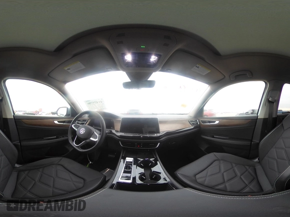 2024 Volkswagen Atlas SE z VIN 1V2JR2CA1RC537982, wystawiony jako IAAI lot #41429786 z przebiegiem 33 846 mil mil oraz . Historia ofert i sprzedaży dostępna na DreamBid. Obrazek 18.