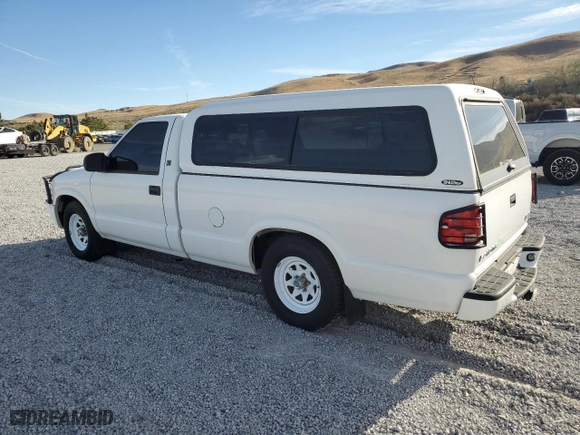 2003 GMC Sonoma SLS with VIN 1GTCS14X238197554, listed as a Copart auction lot 74321204 with 58,844 mi miles and Salvage Title. Bid and sale history available at carsss.com. Image 2.