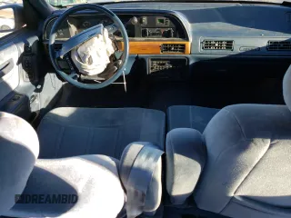 1991 Ford Taurus z VIN 1FACP52U3MA237495, wystawiony jako Copart lot #82519194 z przebiegiem 41 048 mil mil oraz Czysty tytuł • Clean title. Historia ofert i sprzedaży dostępna na DreamBid. Obrazek 8.