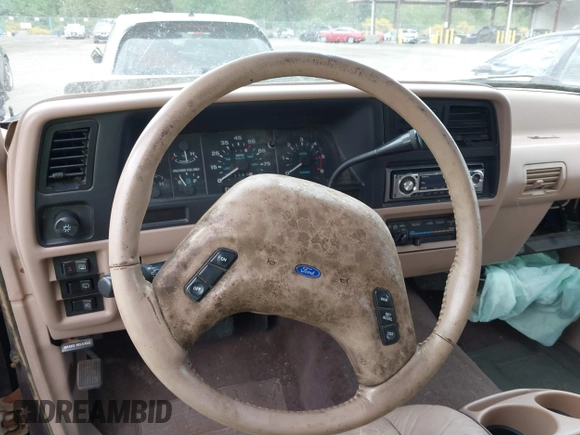 1994 Ford Explorer Eddie Bauer с VIN 1FMDU34X0RUB04469, выставлен на аукционе IAAI как лот 42204709 с пробегом 97 367 миль миль и . История ставок и продаж доступна на DreamBid. Изображение 14.
