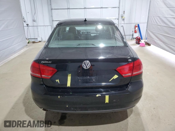 2012 Volkswagen Passat SE z VIN 1VWBP7A32CC075739, wystawiony jako Copart lot #51462155 z przebiegiem 246 675 mil mil oraz Czysty tytuł • Clean title. Historia ofert i sprzedaży dostępna na DreamBid. Obrazek 6.