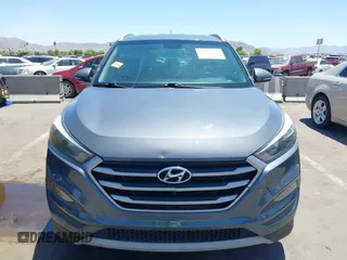 2017 Hyundai Tucson Value with VIN KM8J33A29HU312752, listed as a IAAI auction lot 42575164 with 76,297 mi miles and . Bid and sale history available at DreamBid. Image 12.
