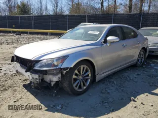 2013 Lexus LS 460 with VIN JTHCL5EF1D5017377, listed as a Copart auction lot 48390465 with 136,366 mi miles and Salvage title. Bid and sale history available at DreamBid. Image 1.
