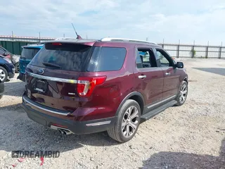 2018 Ford Explorer Platinum with VIN 1FM5K8HT7JGA52887, listed as a IAAI auction lot 40377025 with 92,577 mi miles. Bid and sale history available at carsss.com. Image 4.