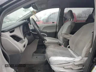 2019 Toyota Sienna L with VIN 5TDZZ3DC3KS993948, listed as a Copart auction lot 45290395 with 226,883 mi miles and Salvage Title. Bid and sale history available at carsss.com. Image 7.