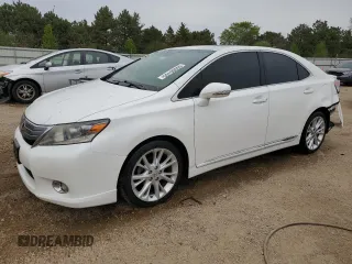 2010 Lexus HS 250h z VIN JTHBB1BA1A2011138, wystawiony jako Copart lot #55086155 z przebiegiem 289 412 mil mil oraz Szkody całkowita. Historia ofert i sprzedaży dostępna na DreamBid. Obrazek 1.