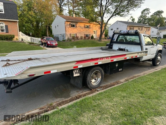 2000 GMC Sierra 1500 with VIN 1GDKC34F9YF421333, listed as a Copart auction lot 57167145 with 120,490 mi miles and Clean Title. Bid and sale history available at DreamBid. Image 6.