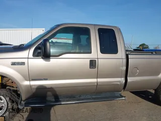 2003 Ford F-250 XL с VIN 1FTNX21F53EA44163, выставлен на аукционе IAAI как лот 41989527 с пробегом 233 059 миль миль и . История ставок и продаж доступна на DreamBid. Изображение 14.