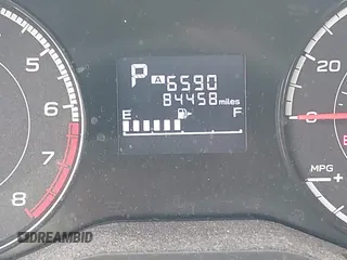 2017 Subaru Impreza Premium с VIN 4S3GKAB69H3605354, выставлен на аукционе IAAI как лот 41912314 с пробегом 84 458 миль миль и . История ставок и продаж доступна на DreamBid. Изображение 15.