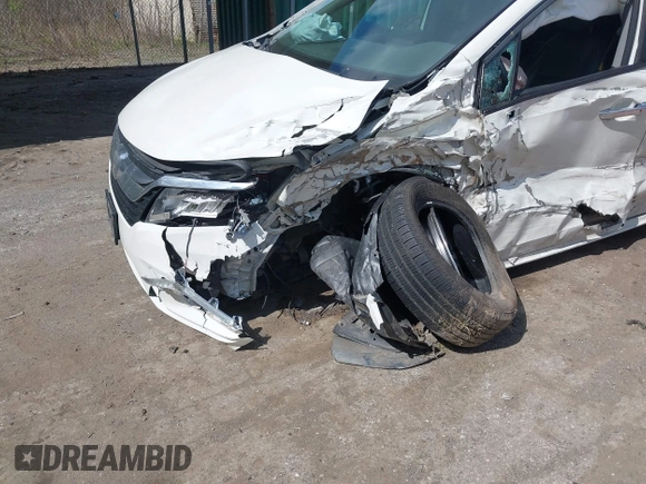 2018 Honda Odyssey Touring with VIN 5FNRL6H81JB023530, listed as a IAAI auction lot 42040124 with 109,128 mi miles and . Bid and sale history available at DreamBid. Image 6.