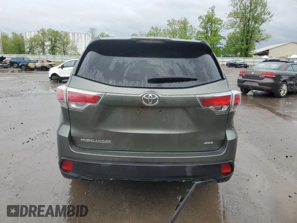 2016 Toyota Highlander LE z VIN 5TDBKRFH9GS285888, wystawiony jako Copart lot #58418395 z przebiegiem 75 512 mil mil oraz Szkoda całkowita • Salvage title. Historia ofert i sprzedaży dostępna na DreamBid. Obrazek 6.