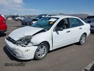 2004 Ford Focus SE z VIN 1FAFP34Z44W103852, wystawiony jako IAAI lot #42395073 z przebiegiem Nie podano mil oraz . Historia ofert i sprzedaży dostępna na DreamBid. Obrazek 2.