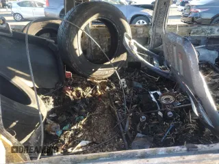 1994 GMC Suburban z VIN 1GKEC16K3RJ769051, wystawiony jako Copart lot #74576864 z przebiegiem Nie podano mil oraz Nie do naprawy • Non repairable. Historia ofert i sprzedaży dostępna na DreamBid. Obrazek 10.