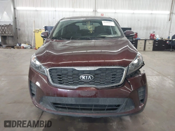 2019 Kia Sorento S V6 with VIN 5XYPGDA56KG483373, listed as a IAAI auction lot 41680817 with 91,970 mi miles. Bid and sale history available at carsss.com. Image 12.