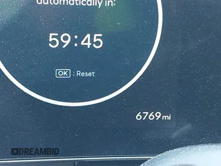 2025 Hyundai Sonata N Line z VIN KMHL54JC0SA430778, wystawiony jako IAAI lot #42082731 z przebiegiem 6 769 mil mil oraz . Historia ofert i sprzedaży dostępna na DreamBid. Obrazek 7.
