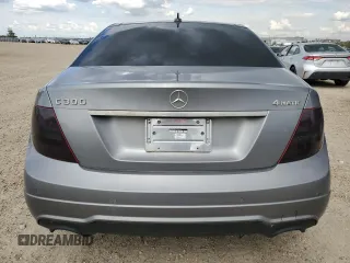 2012 Mercedes-Benz C 300 Sport z VIN WDDGF8BB9CA632381, wystawiony jako Copart lot #63055425 z przebiegiem 194 054 mil mil oraz Czysty tytuł • Clean title. Historia ofert i sprzedaży dostępna na DreamBid. Obrazek 6.