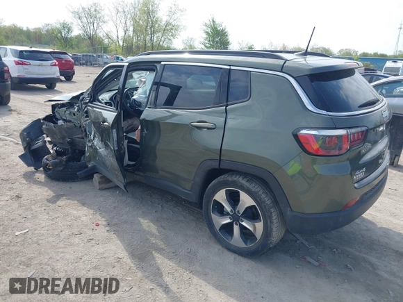 2018 Jeep Compass Latitude with VIN 3C4NJDBB4JT176031, listed as a IAAI auction lot 42125161 with 32,761 mi miles and . Bid and sale history available at DreamBid. Image 3.