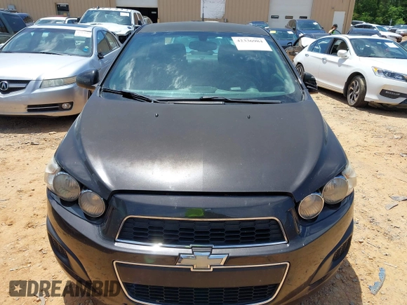 2014 Chevrolet Sonic LT с VIN 1G1JC5SH3E4139348, выставлен на аукционе IAAI как лот 42336984 с пробегом Не указан миль и . История ставок и продаж доступна на DreamBid. Изображение 12.