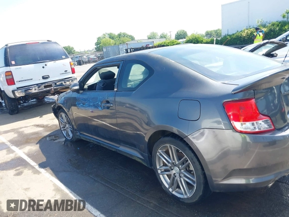 2011 Scion tC z VIN JTKJF5C75B3011644, wystawiony jako IAAI lot #42178185 z przebiegiem 108 187 mil mil oraz . Historia ofert i sprzedaży dostępna na DreamBid. Obrazek 14.