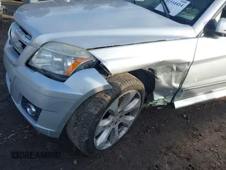 2010 Mercedes-Benz GLK 350 with VIN WDCGG5GB8AF423237, listed as a IAAI auction lot 41534414 with 236,055 mi miles and . Bid and sale history available at DreamBid. Image 6.