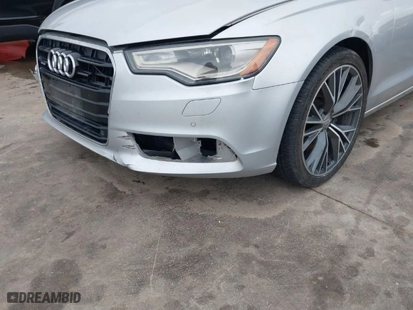 2015 Audi A6 2.0T Premium Plus with VIN WAUGFAFC8FN032627, listed as a IAAI auction lot 41270302 with 82,104 mi miles. Bid and sale history available at carsss.com. Image 18.