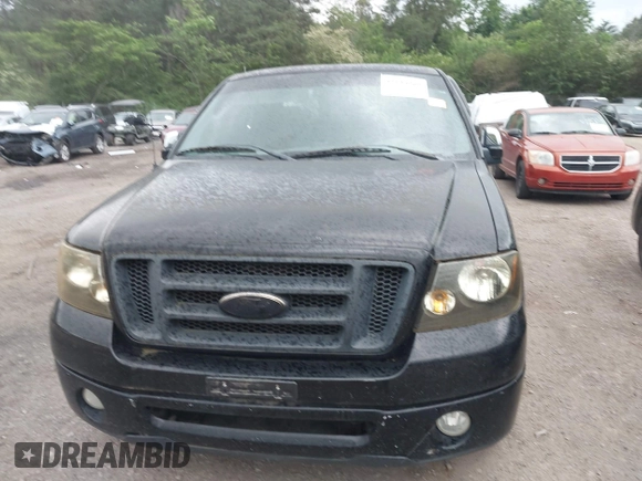 2006 Ford F-150 STX with VIN 1FTRX12W76NB53545, listed as a IAAI auction lot 42135960 with 201,322 mi miles. Bid and sale history available at carsss.com. Image 6.