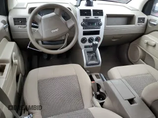 2008 Jeep Compass Sport with VIN 1J8FT47W48D501120, listed as a Copart auction lot 43440675 with 70,528 mi miles and Salvage Title. Bid and sale history available at carsss.com. Image 8.