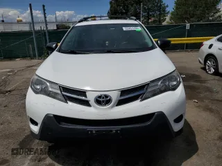2015 Toyota RAV4 LE z VIN JTMBFREV6FD149627, wystawiony jako Copart lot #55961285 z przebiegiem 116 201 mil mil oraz Szkoda całkowita • Salvage title. Historia ofert i sprzedaży dostępna na DreamBid. Obrazek 5.