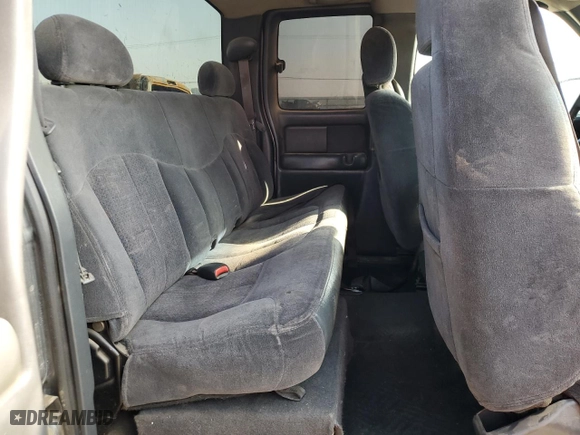 2001 Chevrolet Silverado 1500 LS with VIN 2GCEC19T611245018, listed as a Copart auction lot 82879514 with 0 mi miles and Salvage Title. Bid and sale history available at carsss.com. Image 10.
