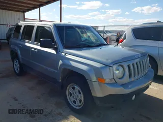 2016 Jeep Patriot Sport z VIN 1C4NJRBBXGD741510, wystawiony jako IAAI lot #42204165 z przebiegiem 121 007 mil mil oraz . Historia ofert i sprzedaży dostępna na DreamBid. Obrazek 1.