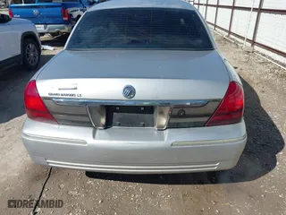 2007 Mercury Grand Marquis LS with VIN 2MEFM75V77X601170, listed as a IAAI auction lot 41517369 with 210,800 mi miles. Bid and sale history available at carsss.com. Image 16.