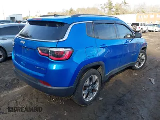 2018 Jeep Compass Limited with VIN 3C4NJCCB5JT358619, listed as a IAAI auction lot 41618229 with 53,185 mi miles and . Bid and sale history available at DreamBid. Image 4.