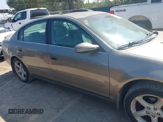 2005 Nissan Altima 3.5 SE with VIN 1N4BL11D75C221226, listed as a IAAI auction lot 40540691 with 141,227 mi miles. Bid and sale history available at carsss.com. Image 6.