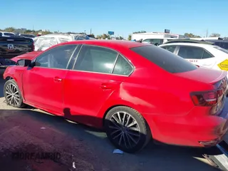2016 Volkswagen Jetta Sport с VIN 3VWD17AJXGM318744, выставлен на аукционе IAAI как лот 41048705 с пробегом Не указан миль и . История ставок и продаж доступна на DreamBid. Изображение 13.