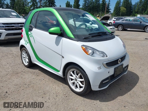 2014 Smart fortwo Passion with VIN WMEEJ9AA5EK783957, listed as a IAAI auction lot 42478047 with Not provided miles and . Bid and sale history available at DreamBid. Image 1.